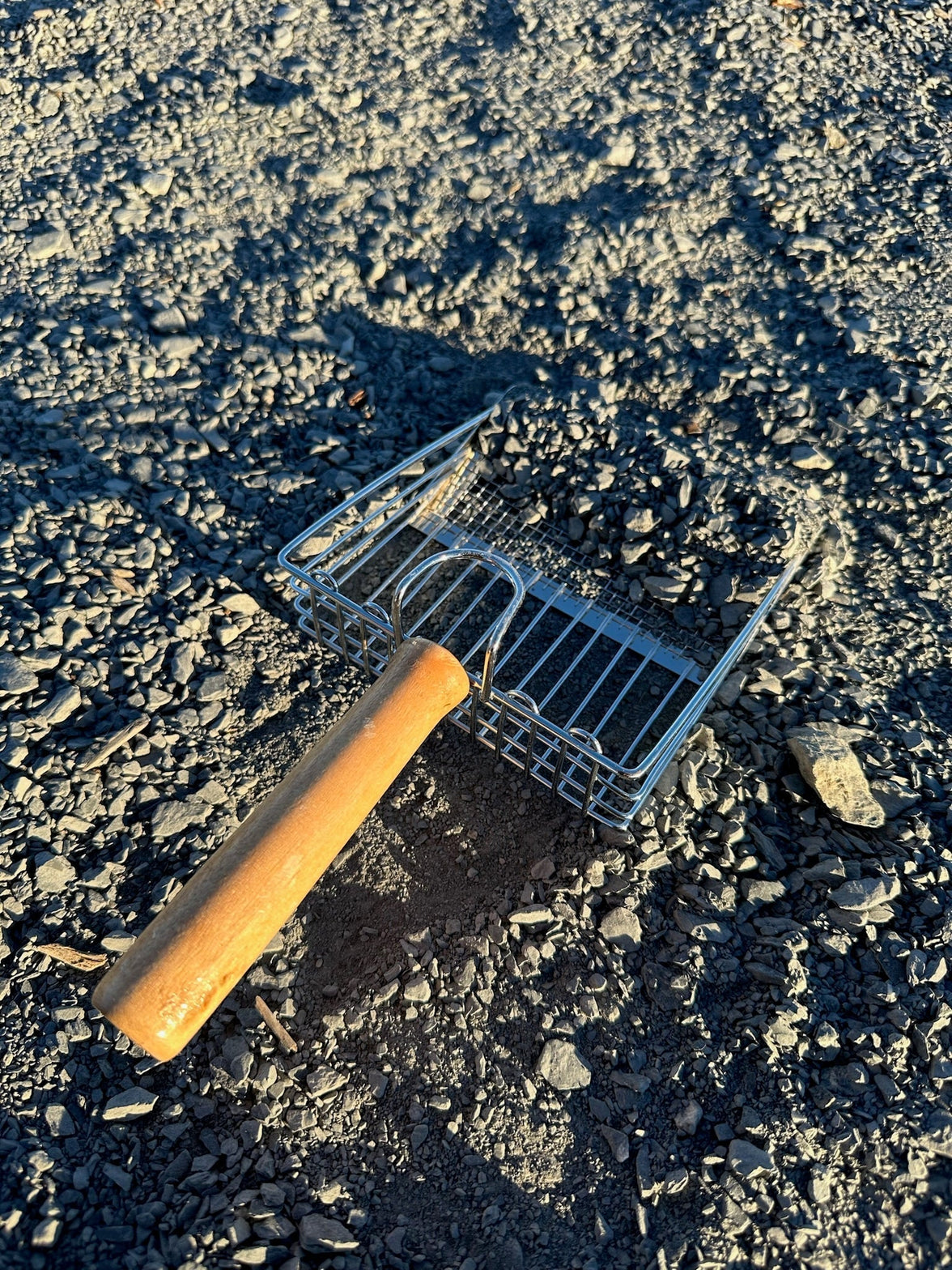 2 - in - 1 Stainless Steel Cat Litter Scoop - Wooden Handle, Efficient Cleaning - 4FurBaby